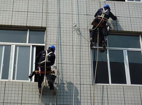 外墻防水刻不容緩，具體施工補(bǔ)漏方案如下