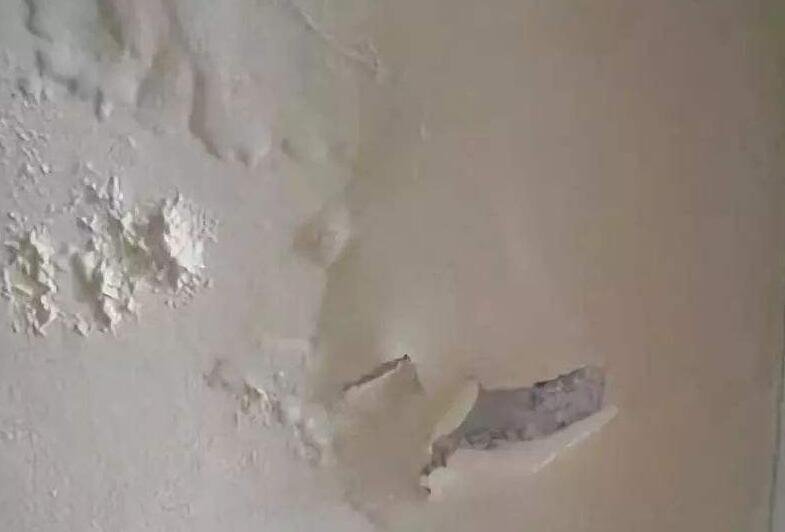 墻面滲水有什么辦法修復？屋頂防水施工的時候這些要留意